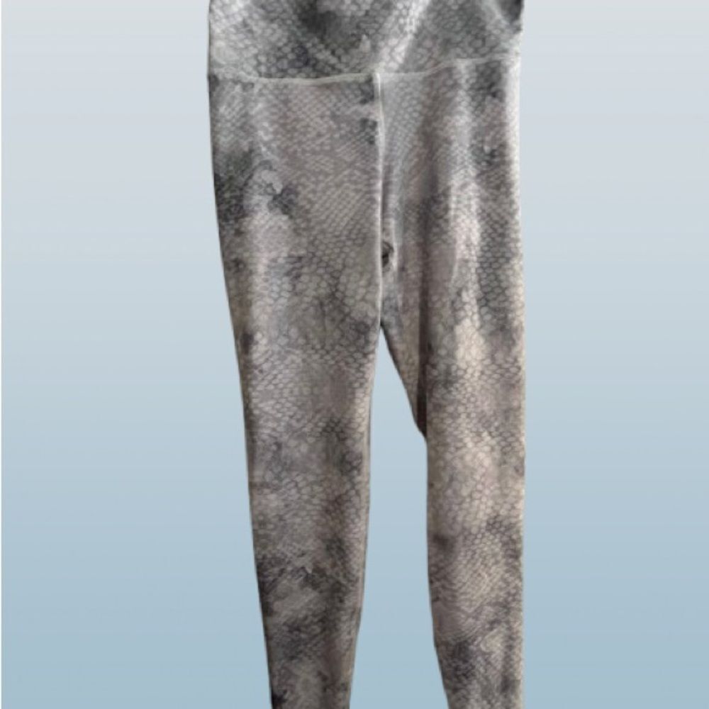 SAVVI Gray/Blue Snake Print Leggings